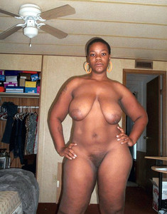 Awesome black BBWs and housewives caught